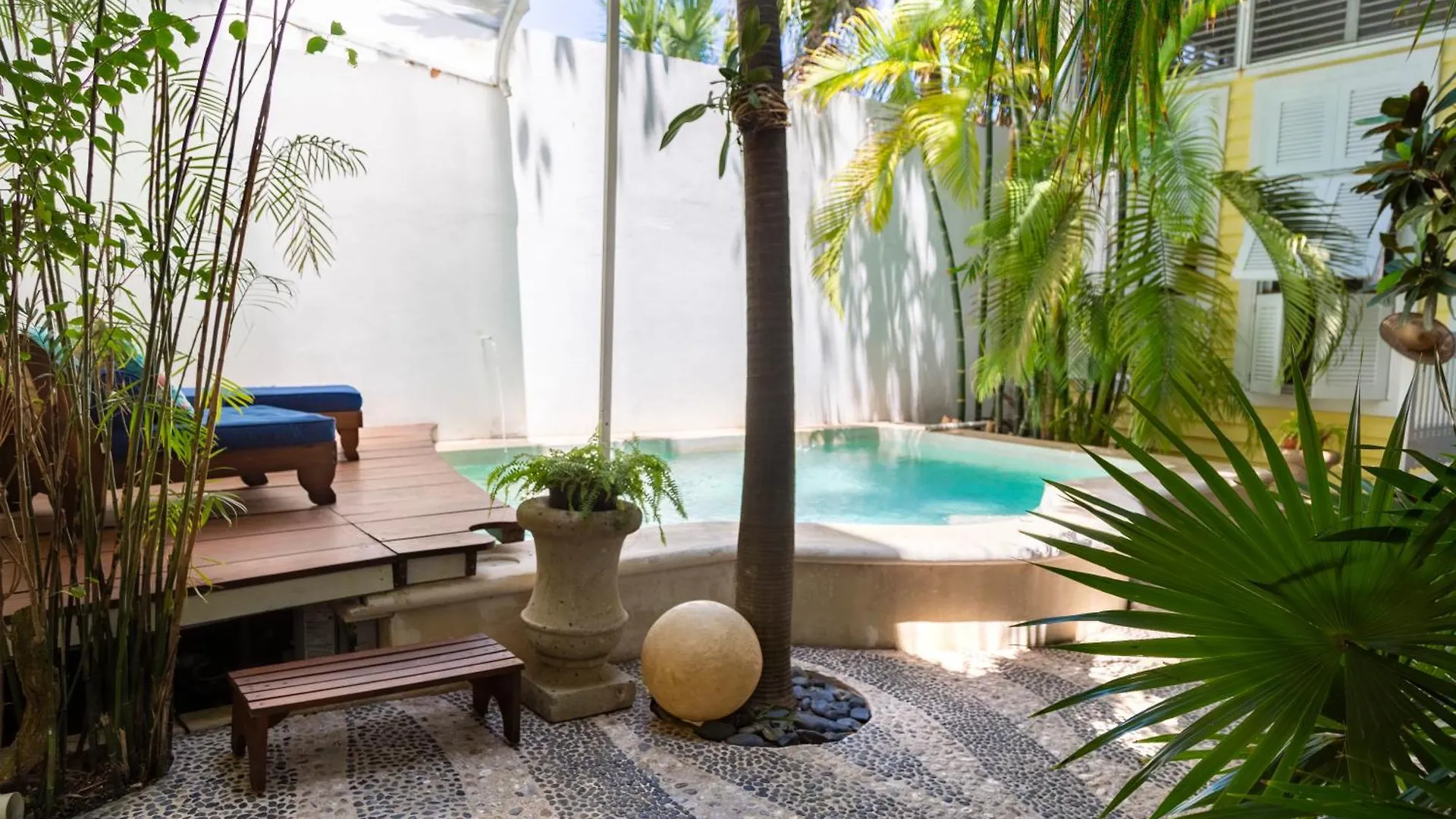 Plantation House - Why Stay Elsewhere Playa del Carmen Mexico